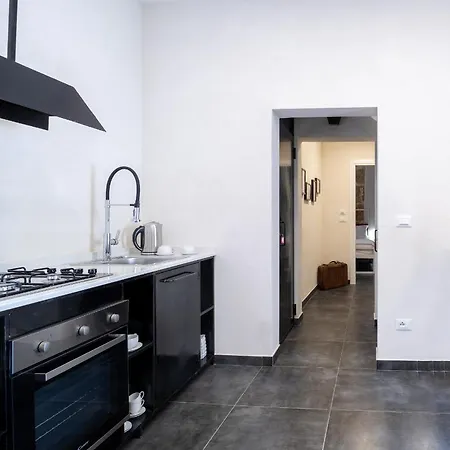 Mymoon Neas 住宿加早餐酒店 4*