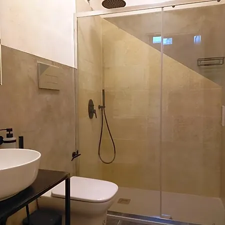 Mymoon Neas Bed and breakfast 4*